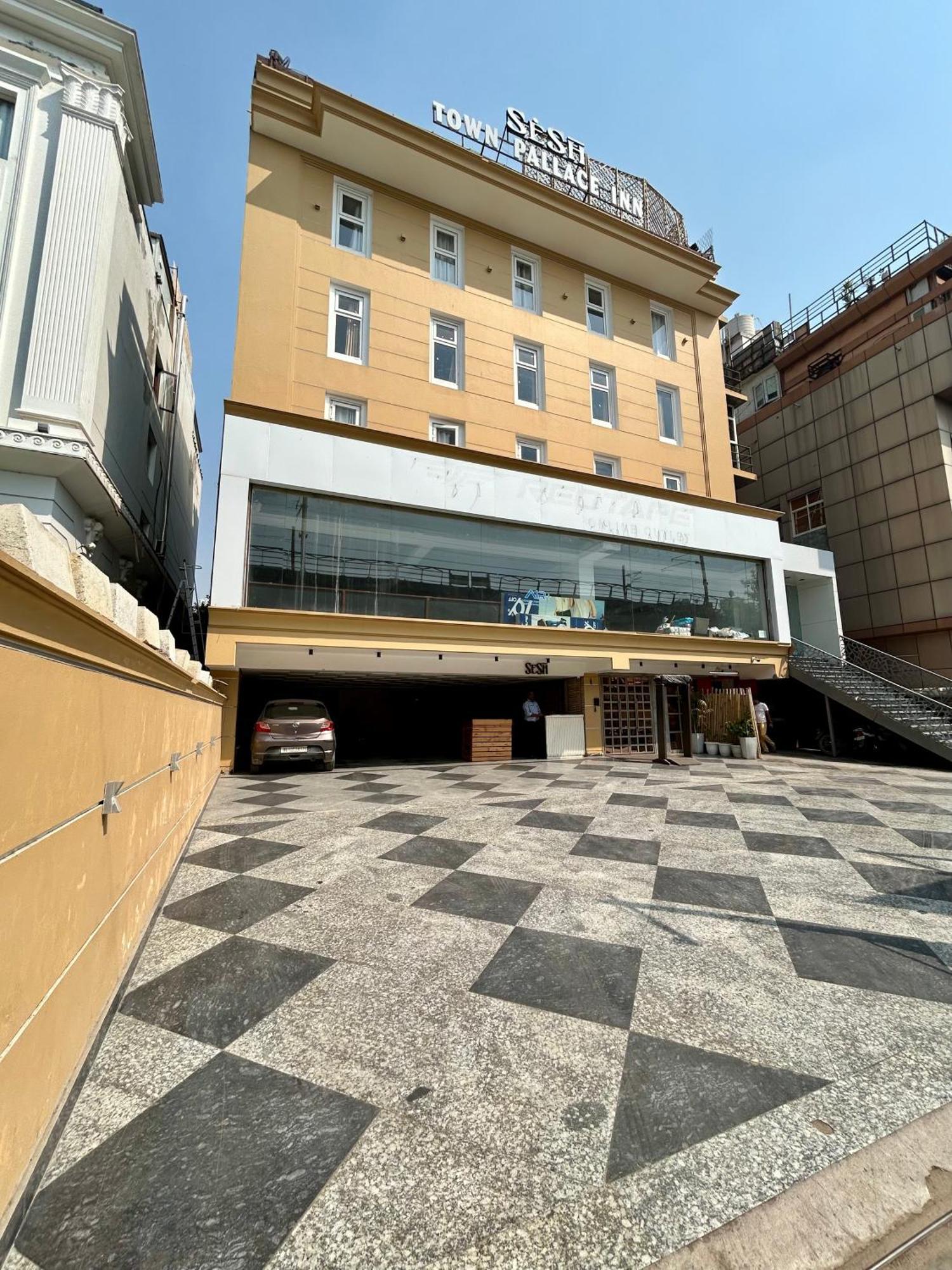 Hotel Town Pallace Inn Patel Nagar New Delhi Exterior foto